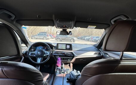 BMW 5 серия, 2017 год, 3 550 000 рублей, 11 фотография