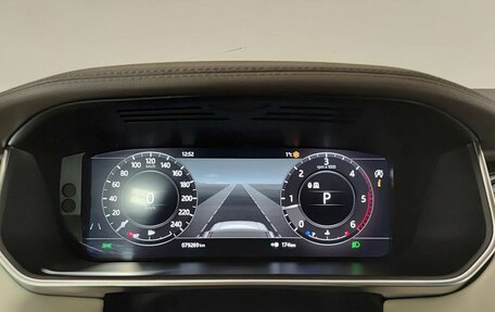 Land Rover Range Rover IV рестайлинг, 2021 год, 9 898 000 рублей, 16 фотография