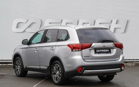 Mitsubishi Outlander III рестайлинг 3, 2018 год, 2 050 000 рублей, 2 фотография