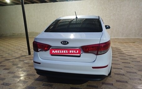 KIA Rio III рестайлинг, 2015 год, 730 000 рублей, 4 фотография