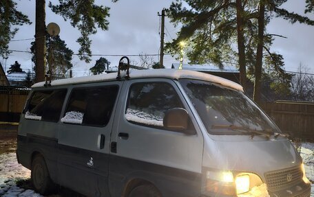 Toyota HiAce H100, 2004 год, 440 000 рублей, 3 фотография