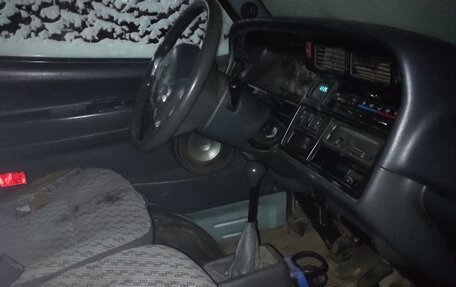 Toyota HiAce H100, 2004 год, 440 000 рублей, 11 фотография