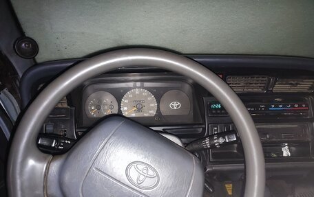 Toyota HiAce H100, 2004 год, 440 000 рублей, 16 фотография