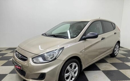 Hyundai Solaris II рестайлинг, 2013 год, 920 000 рублей, 1 фотография