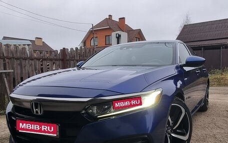 Honda Accord IX рестайлинг, 2018 год, 1 950 000 рублей, 1 фотография