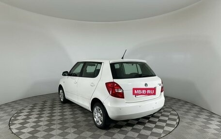 Skoda Fabia II, 2011 год, 777 000 рублей, 3 фотография