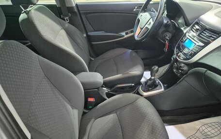 Hyundai Solaris II рестайлинг, 2012 год, 730 000 рублей, 13 фотография