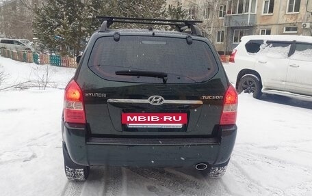 Hyundai Tucson III, 2007 год, 910 000 рублей, 2 фотография