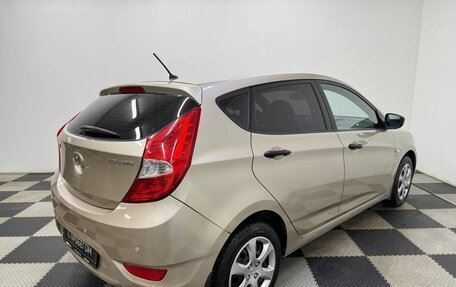 Hyundai Solaris II рестайлинг, 2013 год, 920 000 рублей, 5 фотография