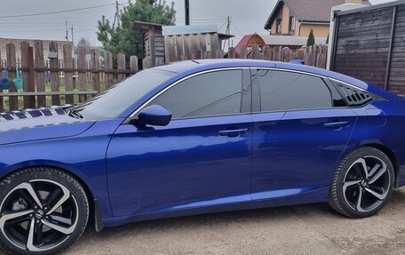 Honda Accord IX рестайлинг, 2018 год, 1 950 000 рублей, 2 фотография