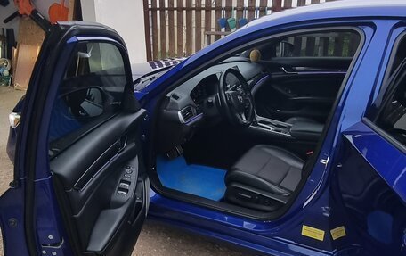 Honda Accord IX рестайлинг, 2018 год, 1 950 000 рублей, 8 фотография