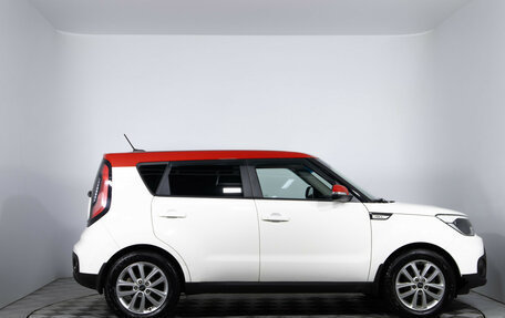 KIA Soul II рестайлинг, 2019 год, 1 820 000 рублей, 4 фотография