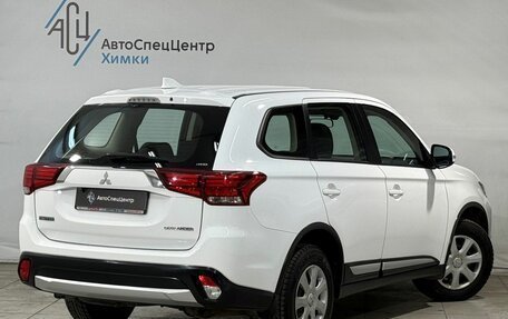 Mitsubishi Outlander III рестайлинг 3, 2017 год, 1 899 800 рублей, 2 фотография