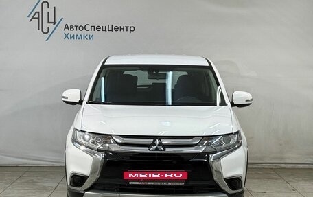 Mitsubishi Outlander III рестайлинг 3, 2017 год, 1 899 800 рублей, 12 фотография