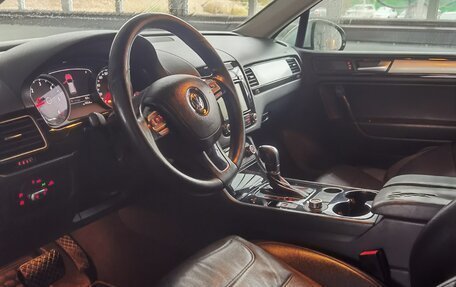 Volkswagen Touareg III, 2012 год, 1 550 000 рублей, 6 фотография