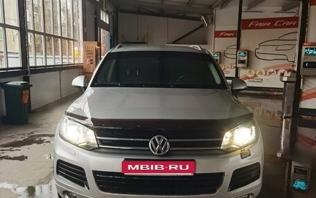Volkswagen Touareg III, 2012 год, 1 550 000 рублей, 2 фотография