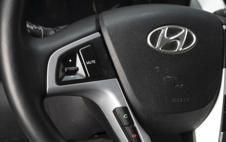 Hyundai Solaris II рестайлинг, 2013 год, 860 000 рублей, 12 фотография