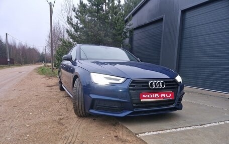 Audi A4, 2017 год, 3 050 000 рублей, 1 фотография