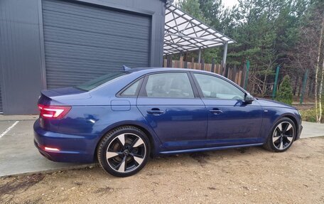 Audi A4, 2017 год, 3 050 000 рублей, 4 фотография