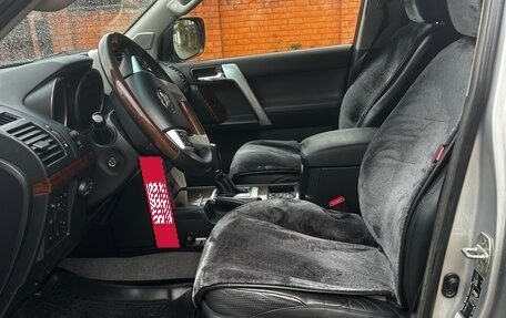 Toyota Land Cruiser Prado 150 рестайлинг 2, 2013 год, 3 500 000 рублей, 11 фотография