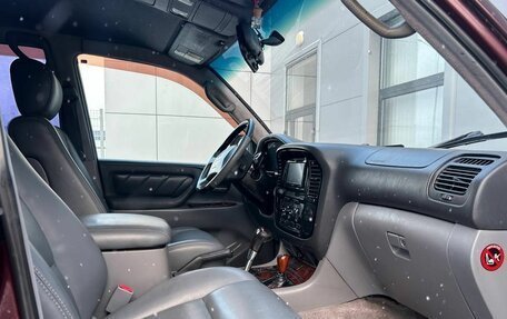 Toyota Land Cruiser 100 рестайлинг 2, 1999 год, 1 770 000 рублей, 10 фотография