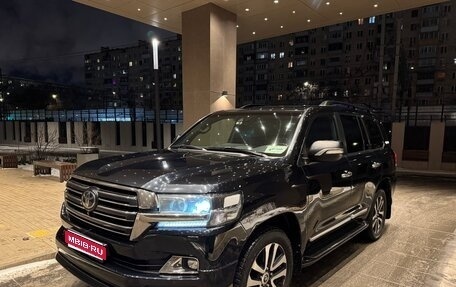 Toyota Land Cruiser 200, 2018 год, 5 395 000 рублей, 1 фотография