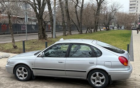 Toyota Corolla, 2000 год, 2 фотография