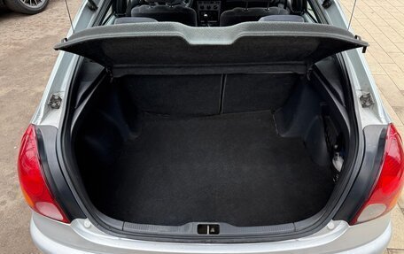 Toyota Corolla, 2000 год, 13 фотография