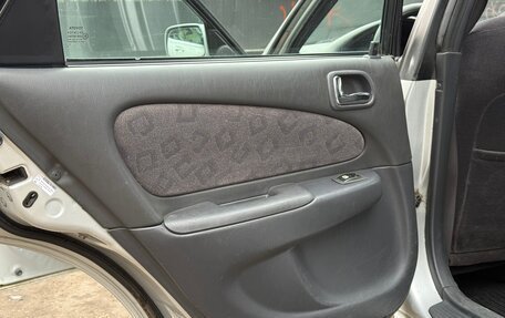 Toyota Corolla, 2000 год, 9 фотография