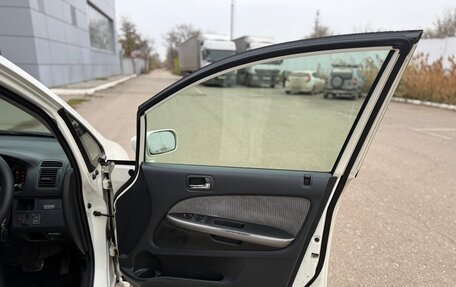 Honda Stream I рестайлинг, 2001 год, 550 000 рублей, 14 фотография