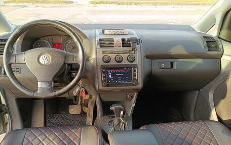 Volkswagen Touran III, 2009 год, 675 000 рублей, 6 фотография