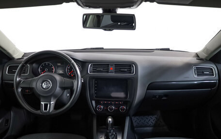 Volkswagen Jetta VI, 2014 год, 890 000 рублей, 8 фотография