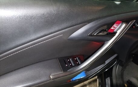 Opel Astra J, 2011 год, 600 000 рублей, 8 фотография