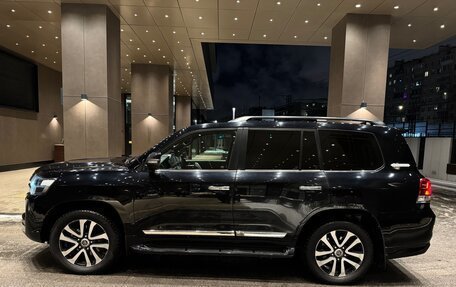 Toyota Land Cruiser 200, 2018 год, 5 395 000 рублей, 9 фотография