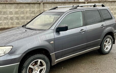 Mitsubishi Outlander III рестайлинг 3, 2008 год, 680 000 рублей, 4 фотография