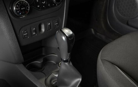 Renault Sandero II рестайлинг, 2020 год, 900 000 рублей, 5 фотография