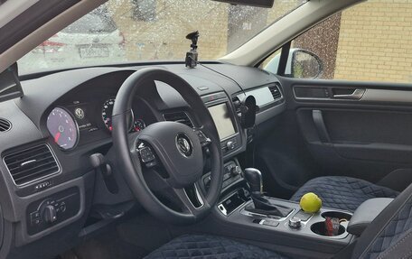 Volkswagen Touareg III, 2017 год, 5 000 000 рублей, 3 фотография