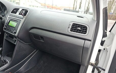 Volkswagen Polo VI (EU Market), 2015 год, 1 350 000 рублей, 19 фотография