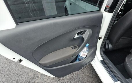 Volkswagen Polo VI (EU Market), 2015 год, 1 350 000 рублей, 27 фотография