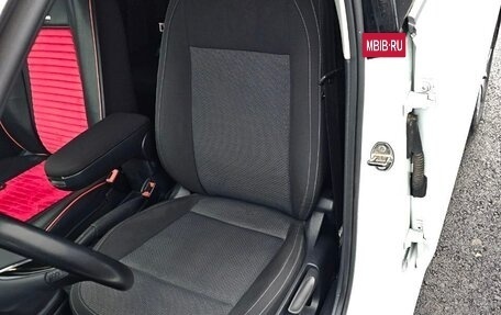 Volkswagen Polo VI (EU Market), 2015 год, 1 350 000 рублей, 18 фотография