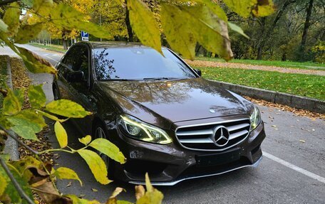 Mercedes-Benz E-Класс, 2014 год, 1 600 000 рублей, 4 фотография