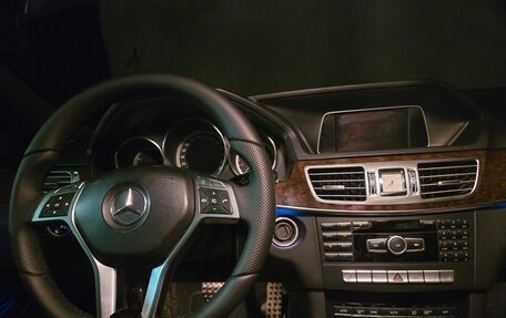 Mercedes-Benz E-Класс, 2014 год, 1 600 000 рублей, 7 фотография