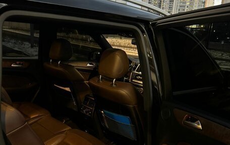 Mercedes-Benz GL-Класс, 2015 год, 2 600 000 рублей, 14 фотография