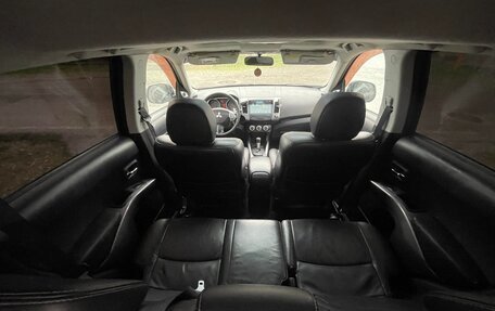Mitsubishi Outlander III рестайлинг 3, 2008 год, 1 360 000 рублей, 21 фотография