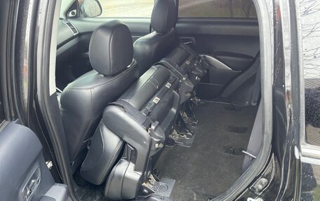 Mitsubishi Outlander III рестайлинг 3, 2008 год, 1 360 000 рублей, 23 фотография