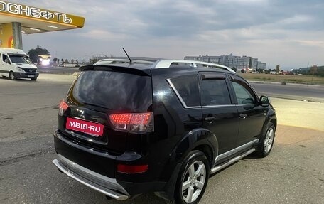 Mitsubishi Outlander III рестайлинг 3, 2008 год, 1 360 000 рублей, 12 фотография
