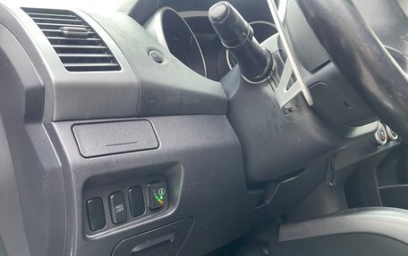 Mitsubishi Outlander III рестайлинг 3, 2008 год, 1 360 000 рублей, 30 фотография