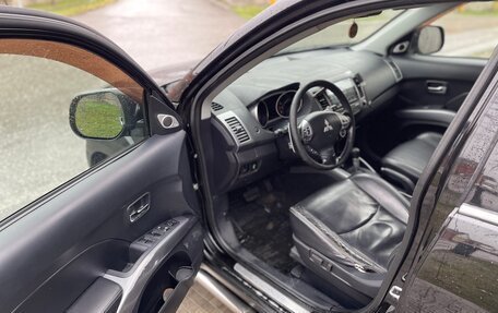 Mitsubishi Outlander III рестайлинг 3, 2008 год, 1 360 000 рублей, 27 фотография