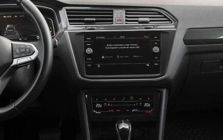 Volkswagen Tiguan II, 2021 год, 4 100 000 рублей, 12 фотография