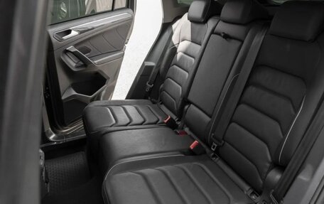 Volkswagen Tiguan II, 2021 год, 4 100 000 рублей, 5 фотография